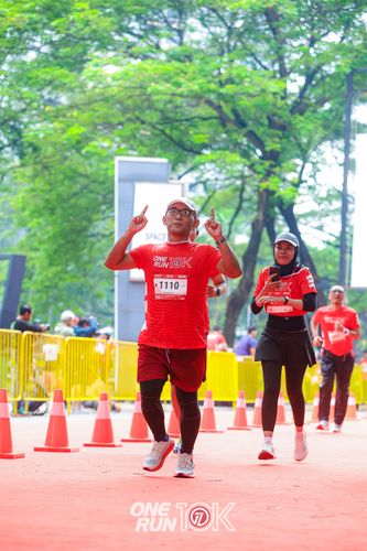 Race photo from ONE RUN 10K 2025