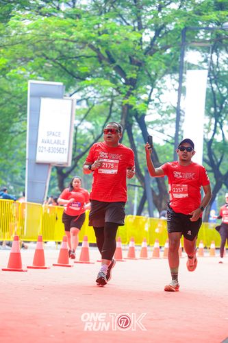 Race photo from ONE RUN 10K 2025