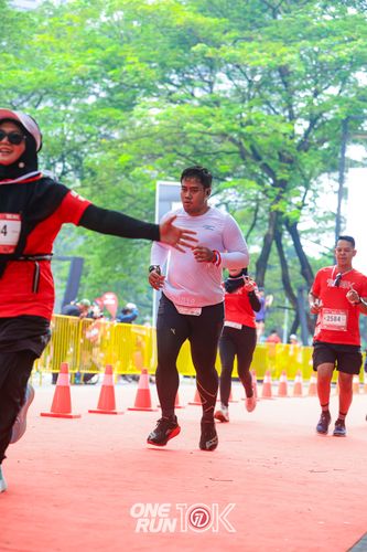 Race photo from ONE RUN 10K 2025
