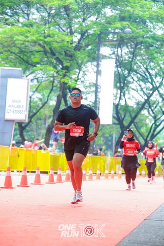 Race photo from ONE RUN 10K 2025