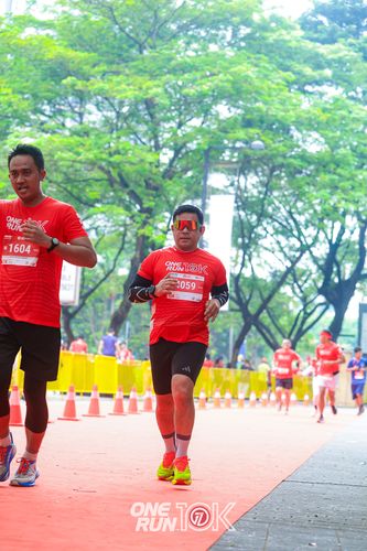 Race photo from ONE RUN 10K 2025