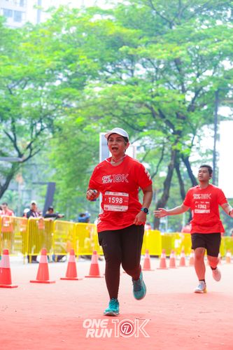 Race photo from ONE RUN 10K 2025