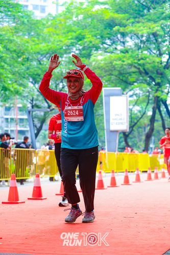 Race photo from ONE RUN 10K 2025