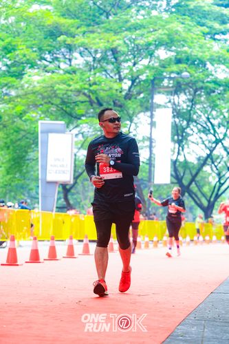 Race photo from ONE RUN 10K 2025