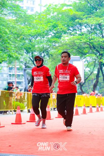 Race photo from ONE RUN 10K 2025
