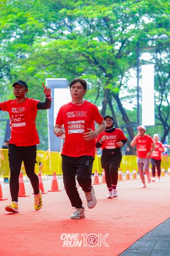 Race photo from ONE RUN 10K 2025