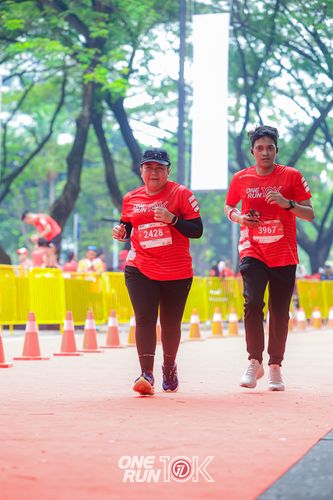 Race photo from ONE RUN 10K 2025
