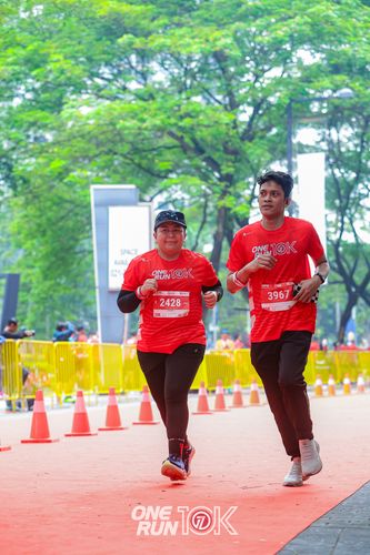 Race photo from ONE RUN 10K 2025