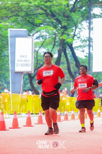Race photo from ONE RUN 10K 2025