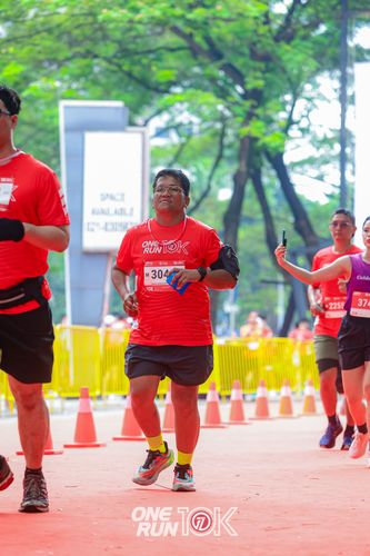 Race photo from ONE RUN 10K 2025