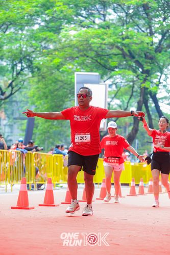 Race photo from ONE RUN 10K 2025