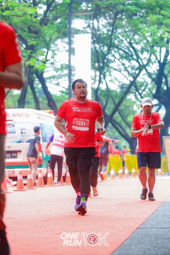 Race photo from ONE RUN 10K 2025