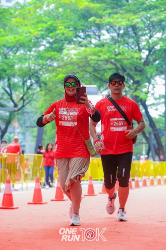 Race photo from ONE RUN 10K 2025