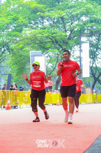 Race photo from ONE RUN 10K 2025