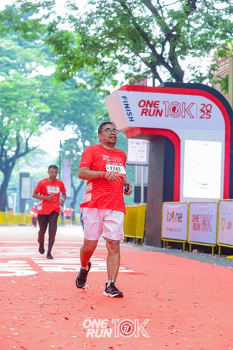 Race photo from ONE RUN 10K 2025