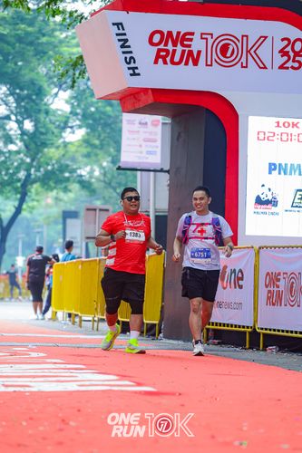 Race photo from ONE RUN 10K 2025