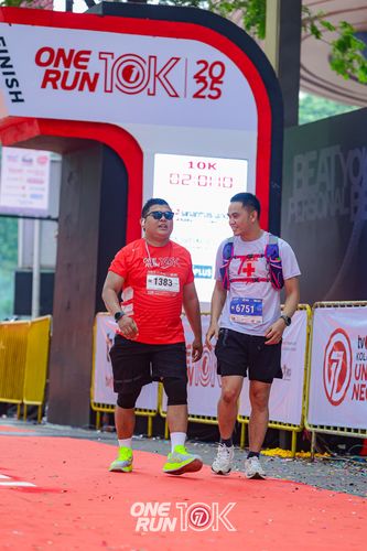 Race photo from ONE RUN 10K 2025