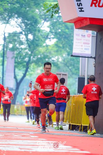 Race photo from ONE RUN 10K 2025