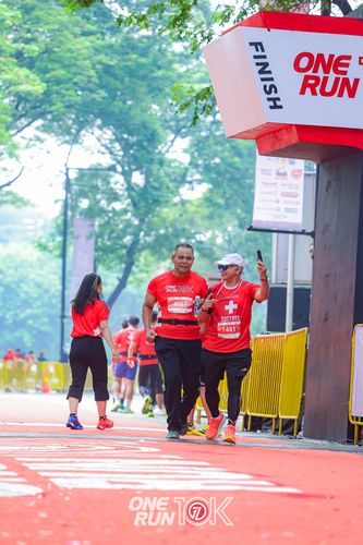 Race photo from ONE RUN 10K 2025