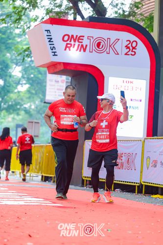 Race photo from ONE RUN 10K 2025