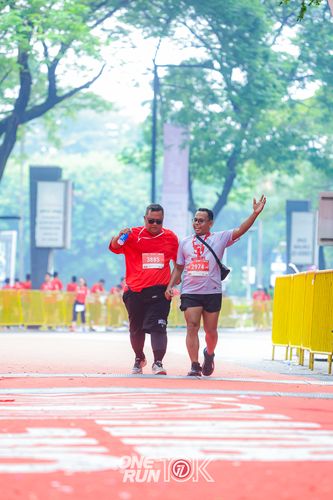 Race photo from ONE RUN 10K 2025