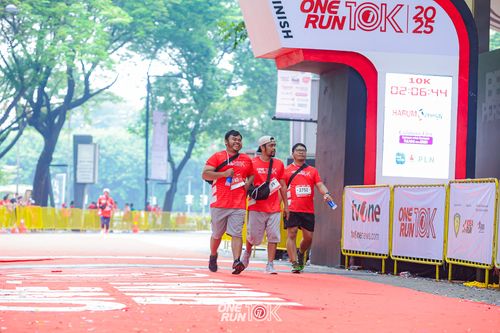 Race photo from ONE RUN 10K 2025