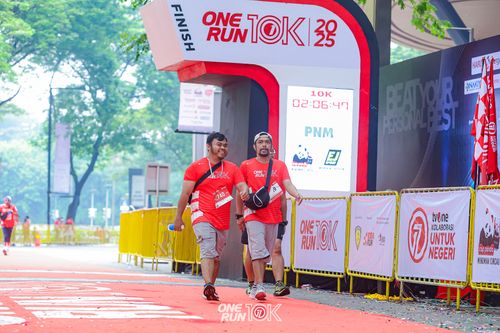 Race photo from ONE RUN 10K 2025