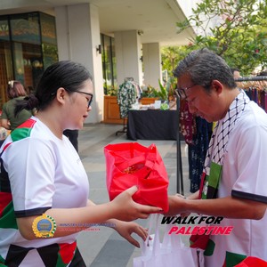 Race photo from WALK FOR PALESTINE