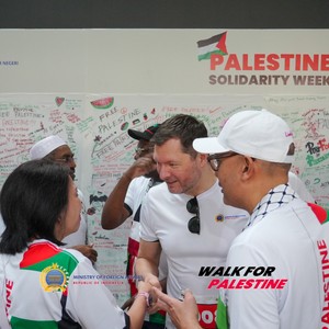 Race photo from WALK FOR PALESTINE
