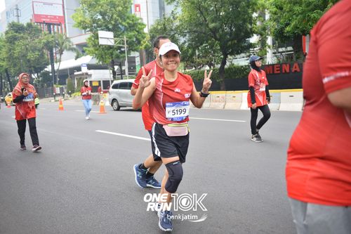 Race photo from ONE RUN 10 K