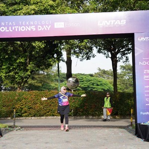 Race photo from LINTAS TEKNOLOGI SOLUTIONS DAY