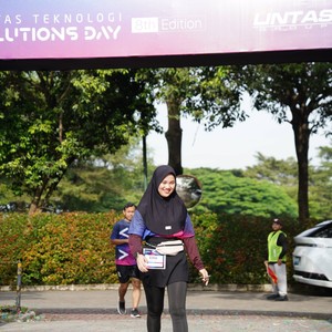 Race photo from LINTAS TEKNOLOGI SOLUTIONS DAY