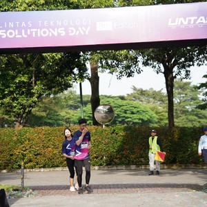 Race photo from LINTAS TEKNOLOGI SOLUTIONS DAY