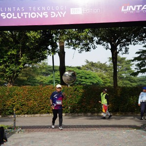 Race photo from LINTAS TEKNOLOGI SOLUTIONS DAY