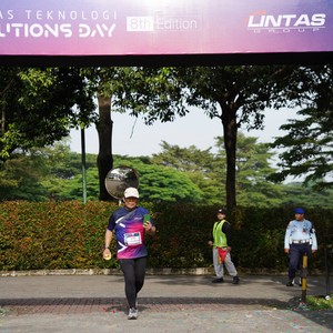 Race photo from LINTAS TEKNOLOGI SOLUTIONS DAY