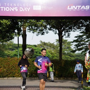 Race photo from LINTAS TEKNOLOGI SOLUTIONS DAY
