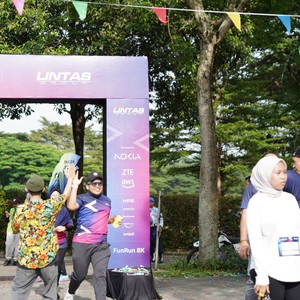 Race photo from LINTAS TEKNOLOGI SOLUTIONS DAY