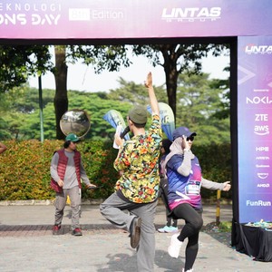 Race photo from LINTAS TEKNOLOGI SOLUTIONS DAY