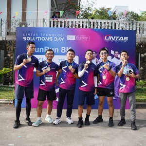 Race photo from LINTAS TEKNOLOGI SOLUTIONS DAY