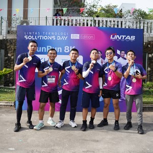 Race photo from LINTAS TEKNOLOGI SOLUTIONS DAY