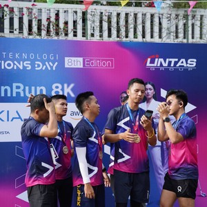 Race photo from LINTAS TEKNOLOGI SOLUTIONS DAY