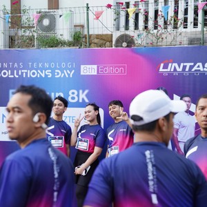 Race photo from LINTAS TEKNOLOGI SOLUTIONS DAY
