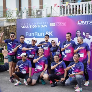 Race photo from LINTAS TEKNOLOGI SOLUTIONS DAY