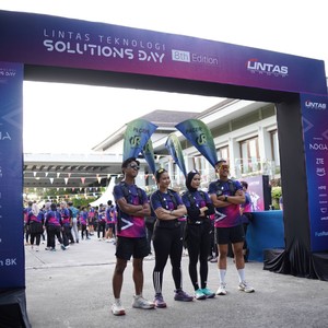 Race photo from LINTAS TEKNOLOGI SOLUTIONS DAY