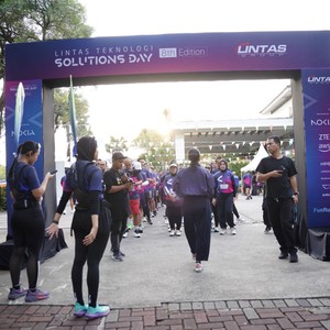 Race photo from LINTAS TEKNOLOGI SOLUTIONS DAY