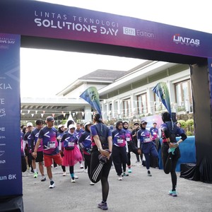 Race photo from LINTAS TEKNOLOGI SOLUTIONS DAY