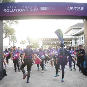 Race photo from LINTAS TEKNOLOGI SOLUTIONS DAY