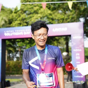 Race photo from LINTAS TEKNOLOGI SOLUTIONS DAY