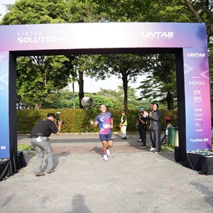 Race photo from LINTAS TEKNOLOGI SOLUTIONS DAY