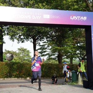 Race photo from LINTAS TEKNOLOGI SOLUTIONS DAY